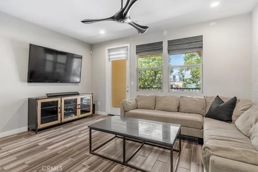 3800 W Kent Ave #3 Santa Ana, CA 92704