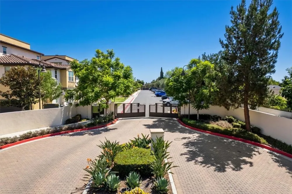 3800 W Kent Ave #3 Santa Ana, CA 92704