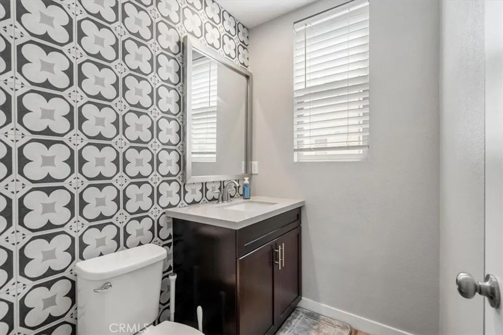 3800 W Kent Ave #3 Santa Ana, CA 92704