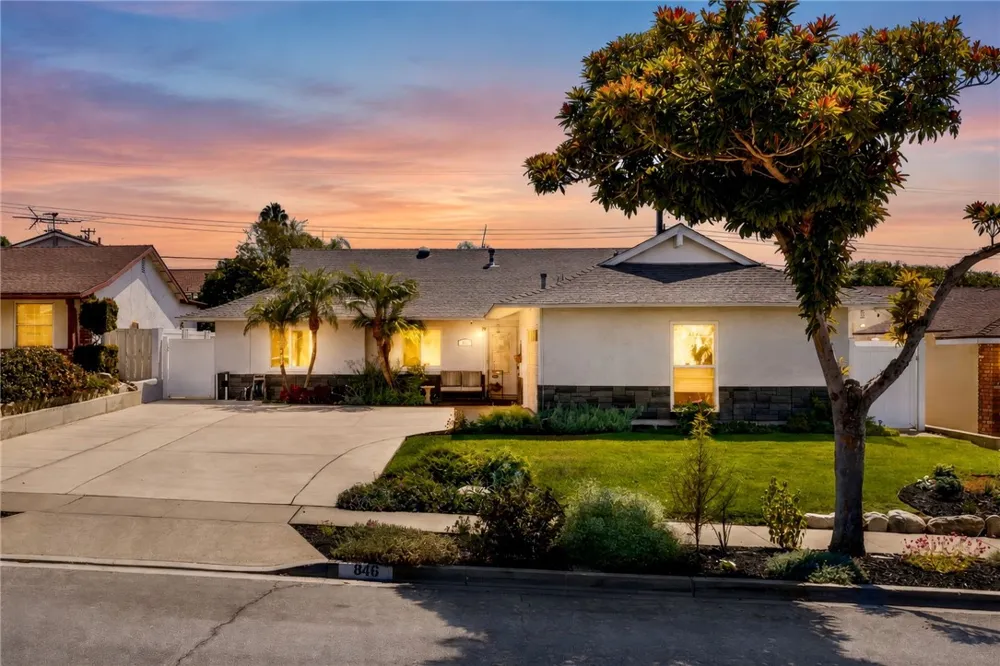 846 De Jur Brea, CA 92821