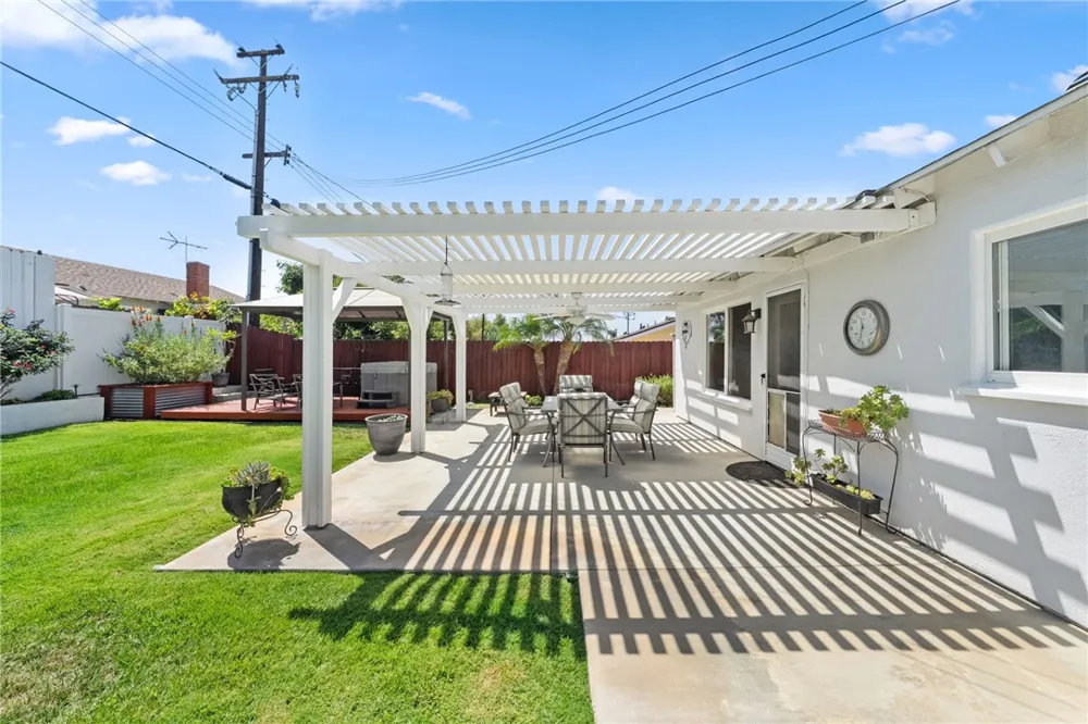 846 De Jur Brea, CA 92821