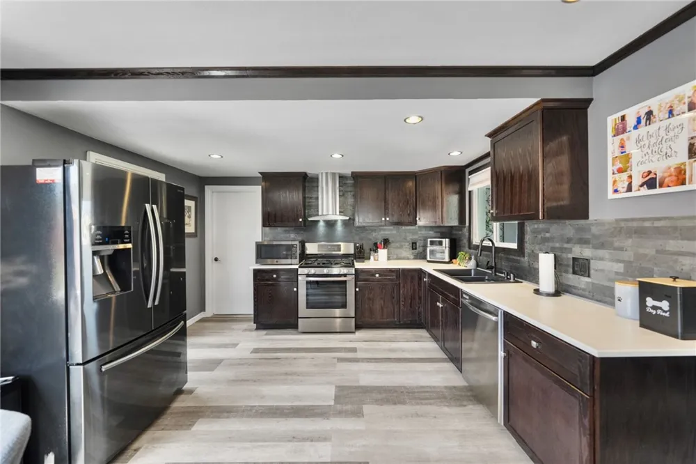 846 De Jur Brea, CA 92821