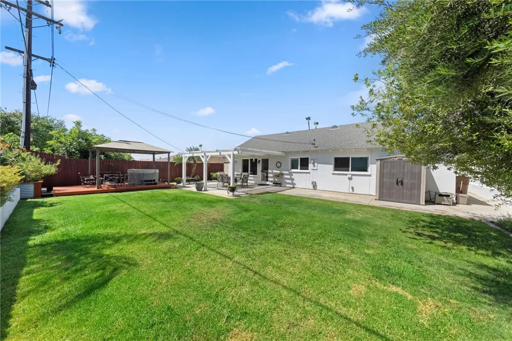 846 De Jur Brea, CA 92821