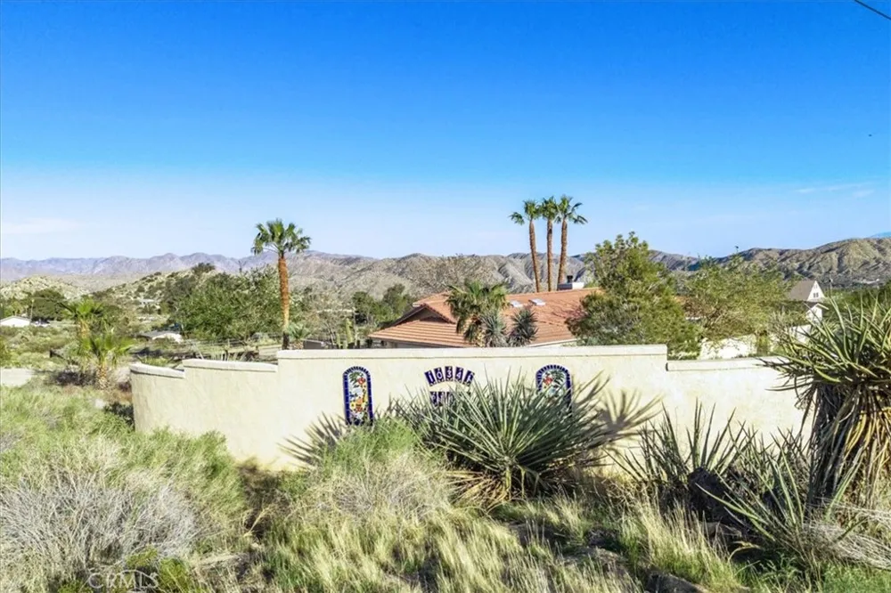 10341 Pinon Avenue Morongo Valley, CA 92256
