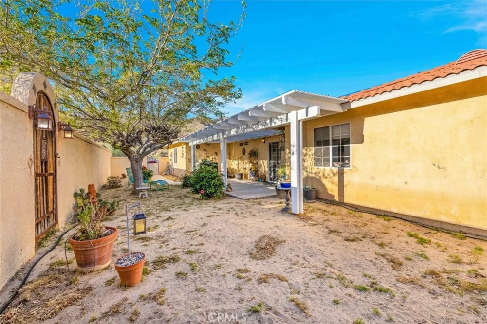 10341 Pinon Avenue Morongo Valley, CA 92256