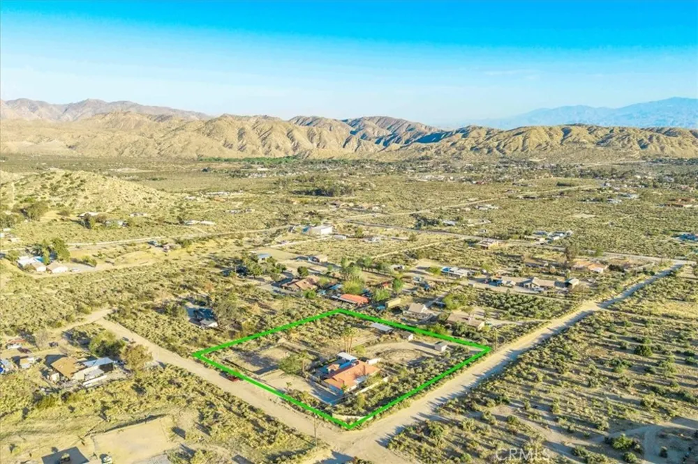10341 Pinon Avenue Morongo Valley, CA 92256