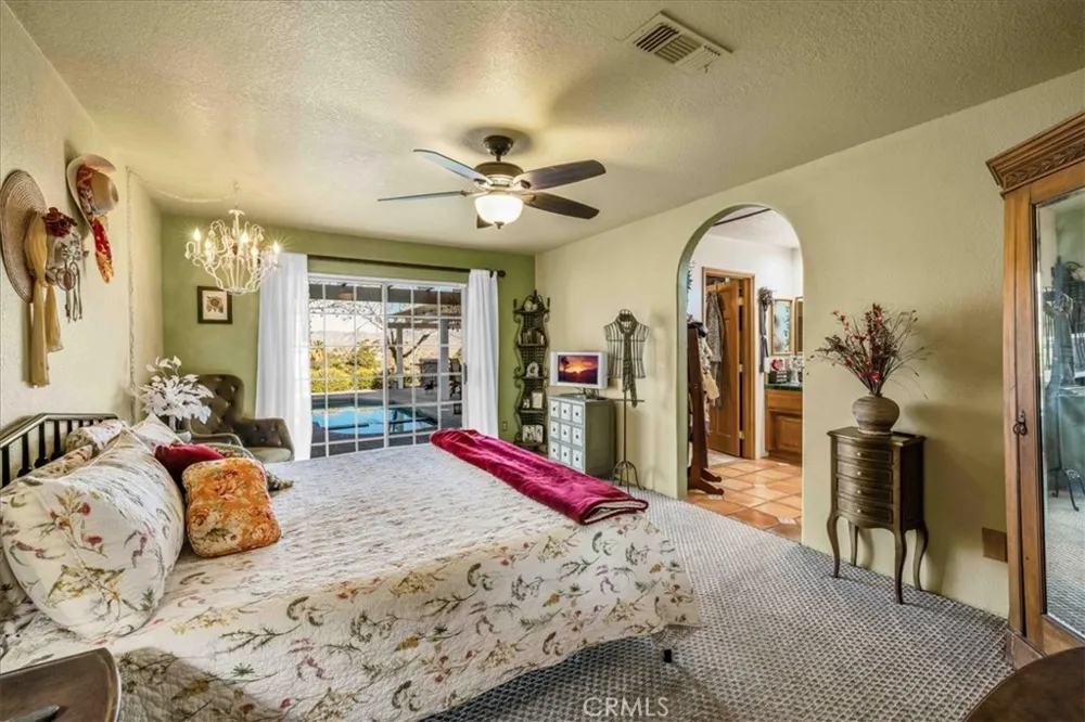10341 Pinon Avenue Morongo Valley, CA 92256