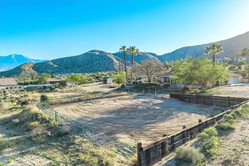 10341 Pinon Avenue Morongo Valley, CA 92256