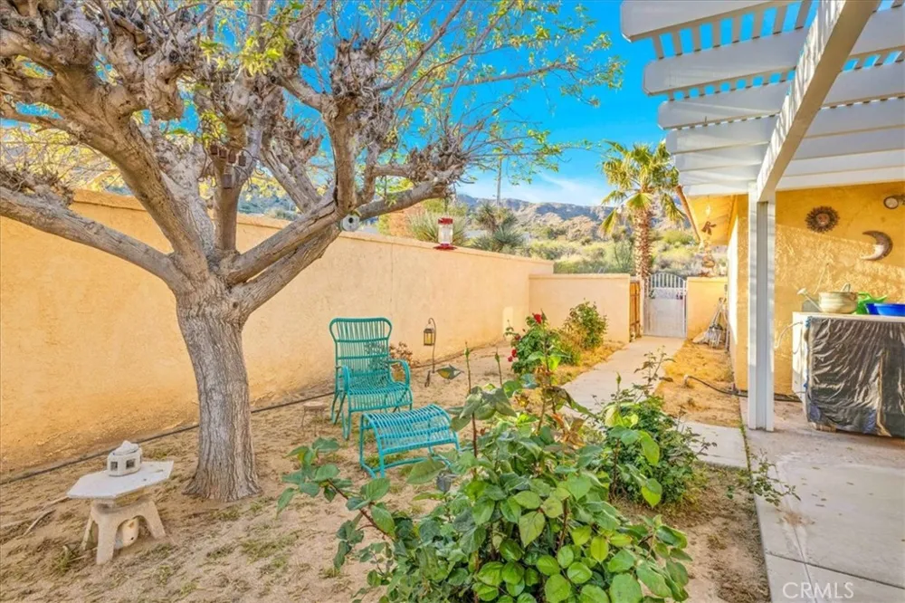 10341 Pinon Avenue Morongo Valley, CA 92256