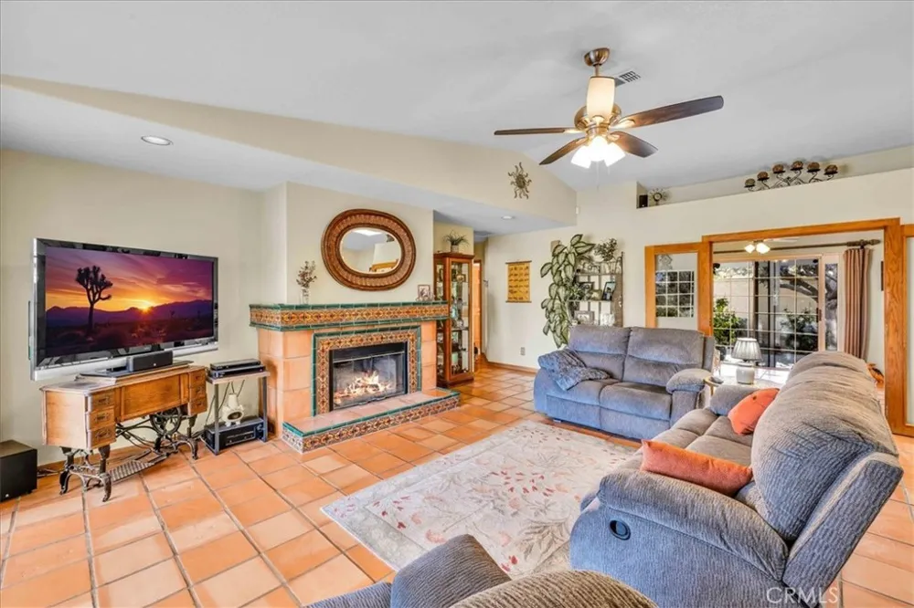 10341 Pinon Avenue Morongo Valley, CA 92256