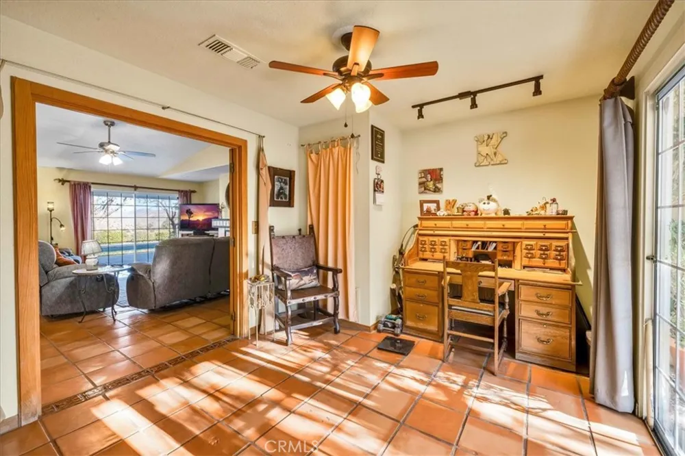 10341 Pinon Avenue Morongo Valley, CA 92256