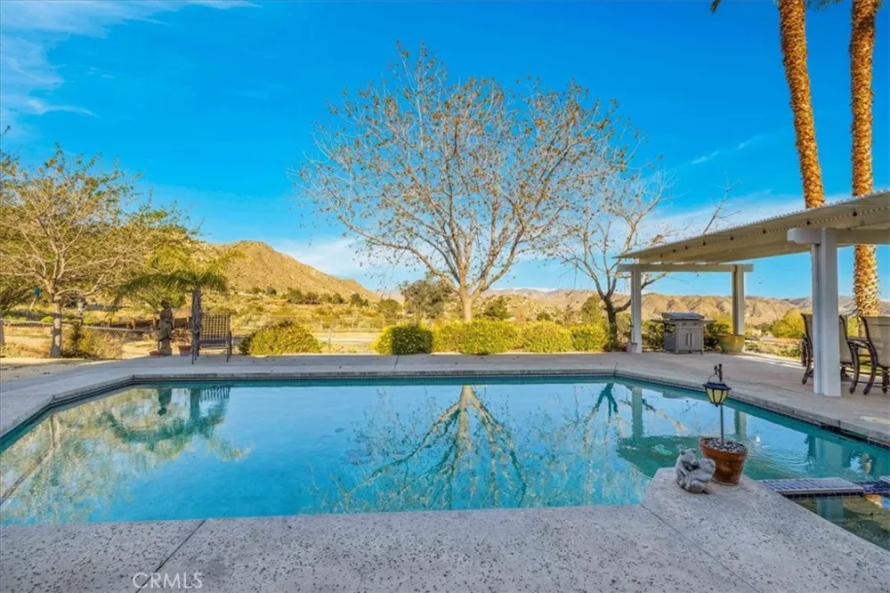 10341 Pinon Avenue Morongo Valley, CA 92256