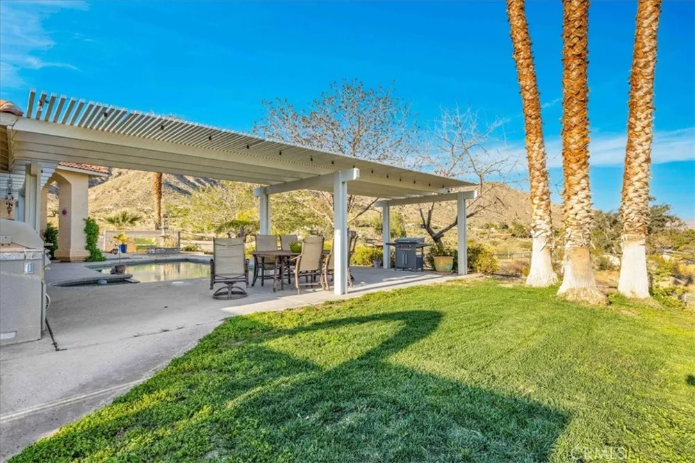 10341 Pinon Avenue Morongo Valley, CA 92256