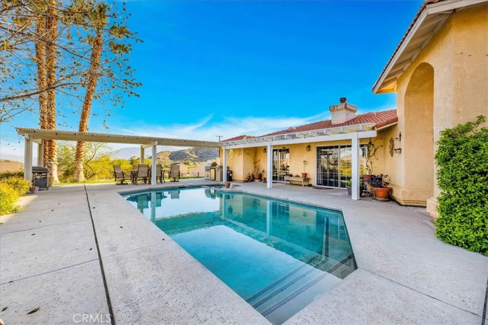 10341 Pinon Avenue Morongo Valley, CA 92256