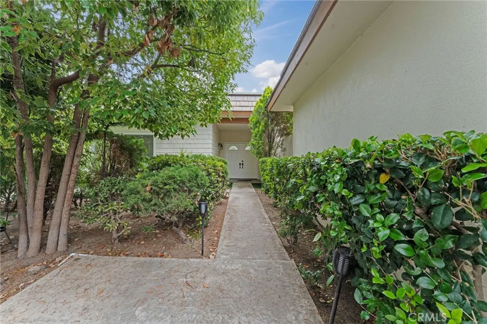 20 Norton St Irvine, CA 92612