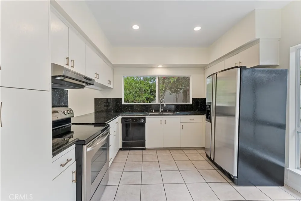 20 Norton St Irvine, CA 92612
