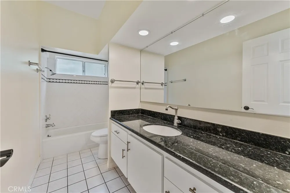 20 Norton St Irvine, CA 92612