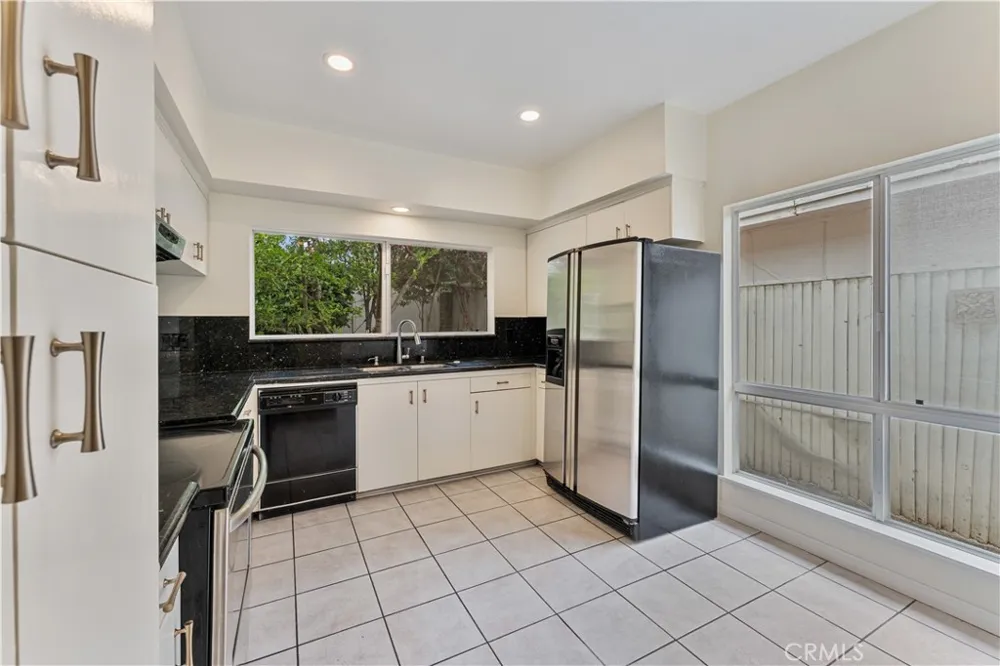 20 Norton St Irvine, CA 92612