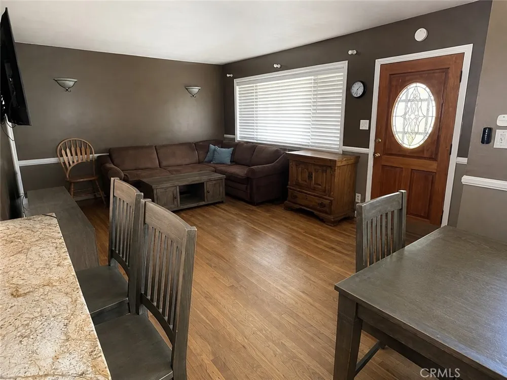 7805 Eglise Pico Rivera, CA 90660