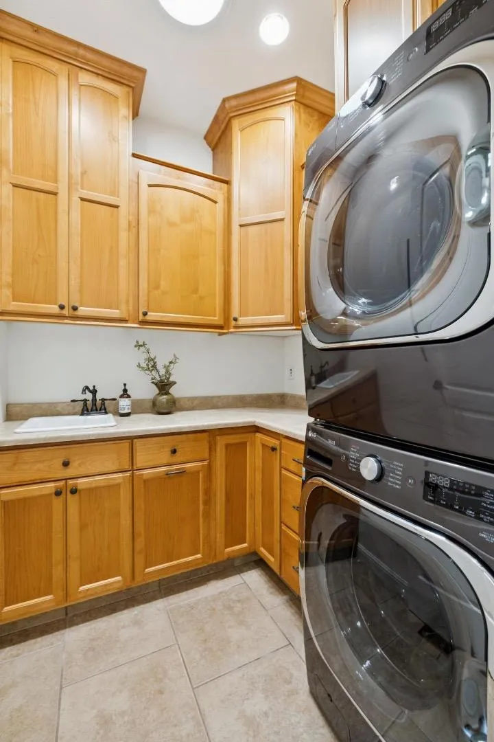 740 California Avenue San Martin, CA 95046