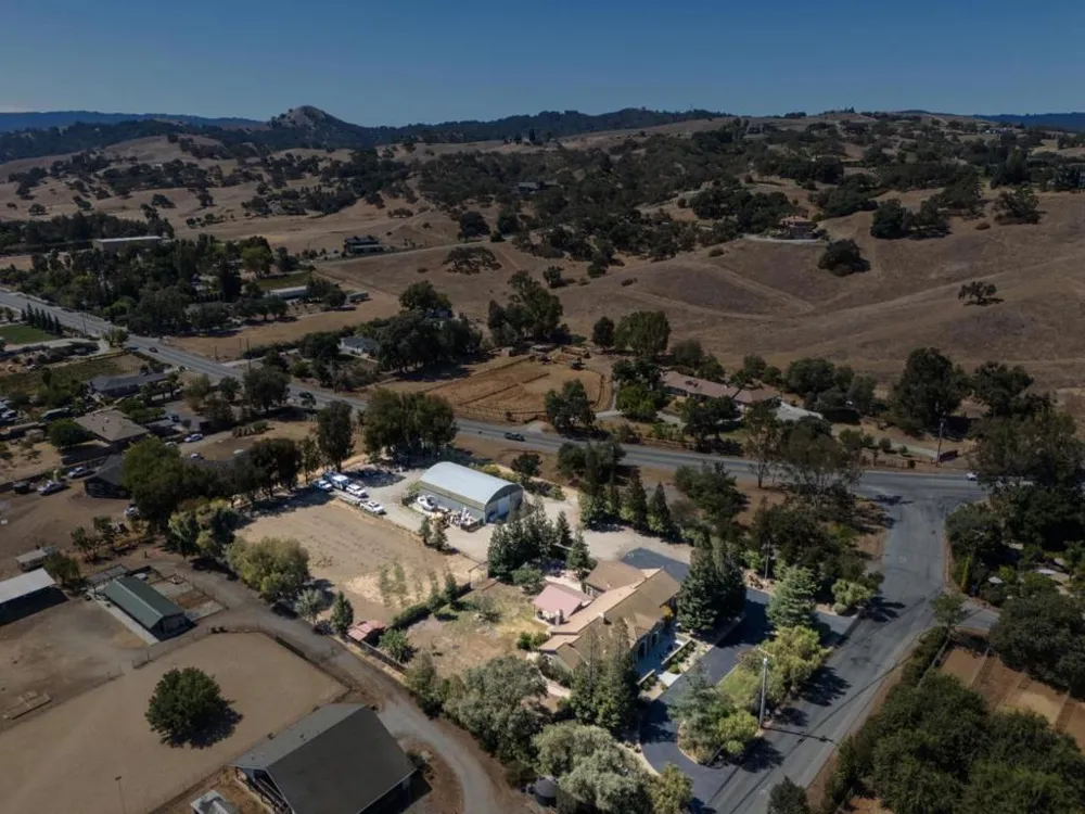 740 California Avenue San Martin, CA 95046