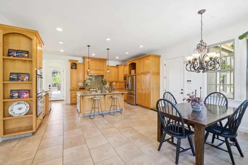 740 California Avenue San Martin, CA 95046