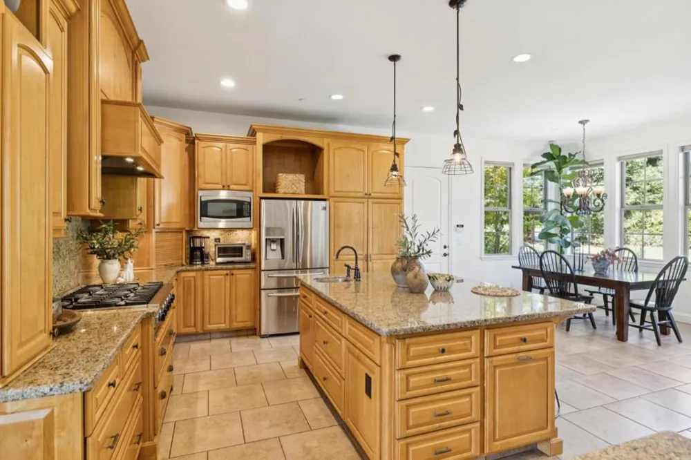740 California Avenue San Martin, CA 95046