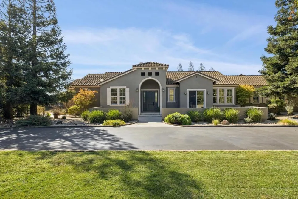 740 California Avenue San Martin, CA 95046