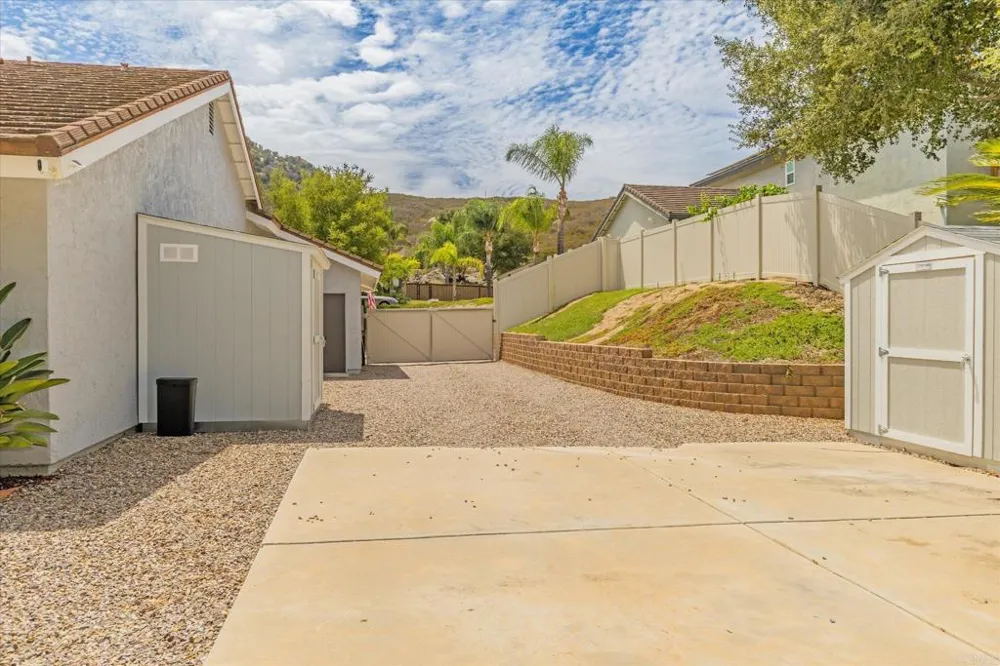 15311 La Plata Court Ramona, CA 92065