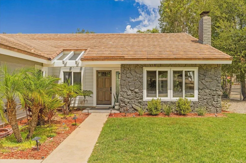 15311 La Plata Court Ramona, CA 92065