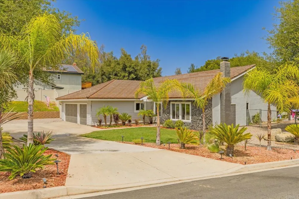 15311 La Plata Court Ramona, CA 92065
