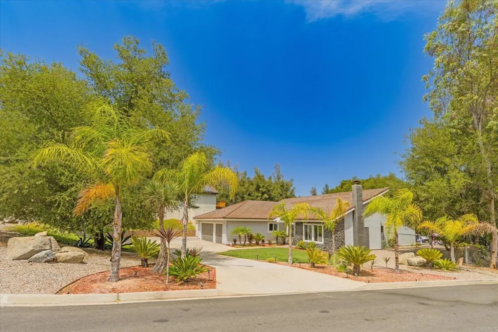 15311 La Plata Court Ramona, CA 92065