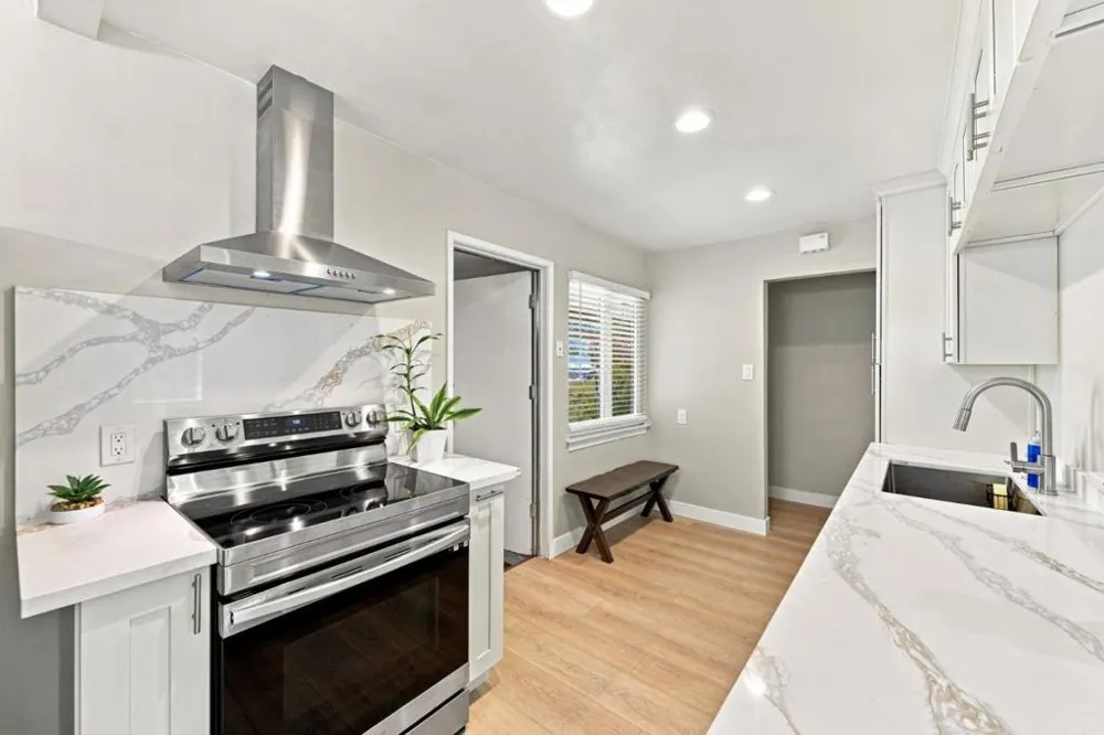 1753 Laine Avenue Santa Clara, CA 95051