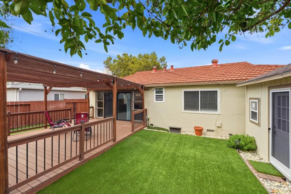 1753 Laine Avenue Santa Clara, CA 95051