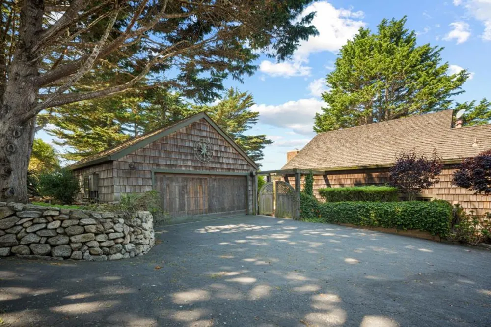 32680 Coast Ridge Drive Carmel, CA 93923