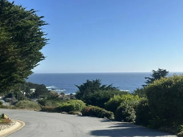 32680 Coast Ridge Drive Carmel, CA 93923