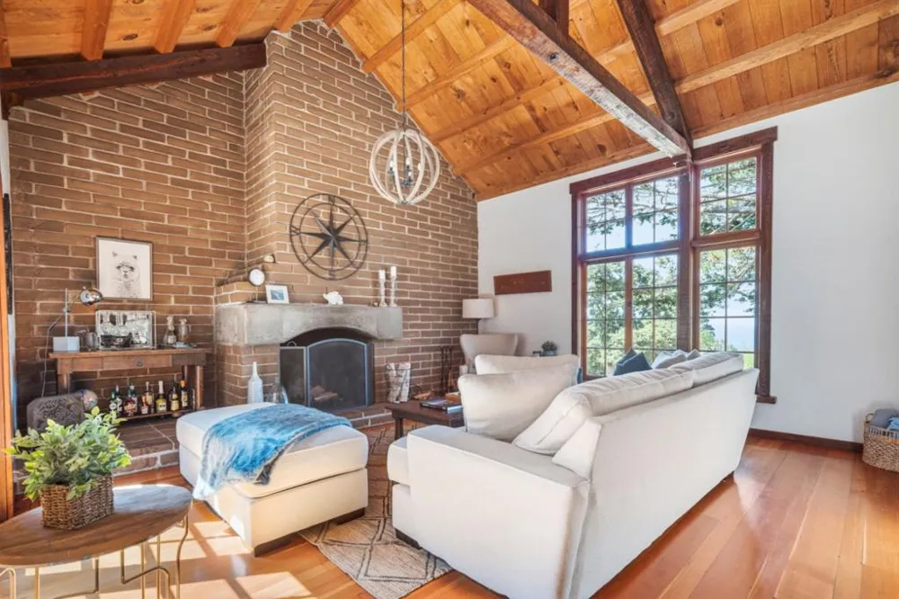 32680 Coast Ridge Drive Carmel, CA 93923