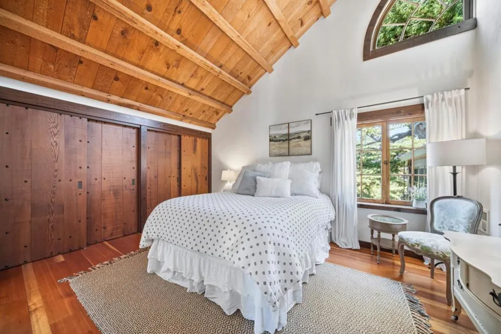 32680 Coast Ridge Drive Carmel, CA 93923