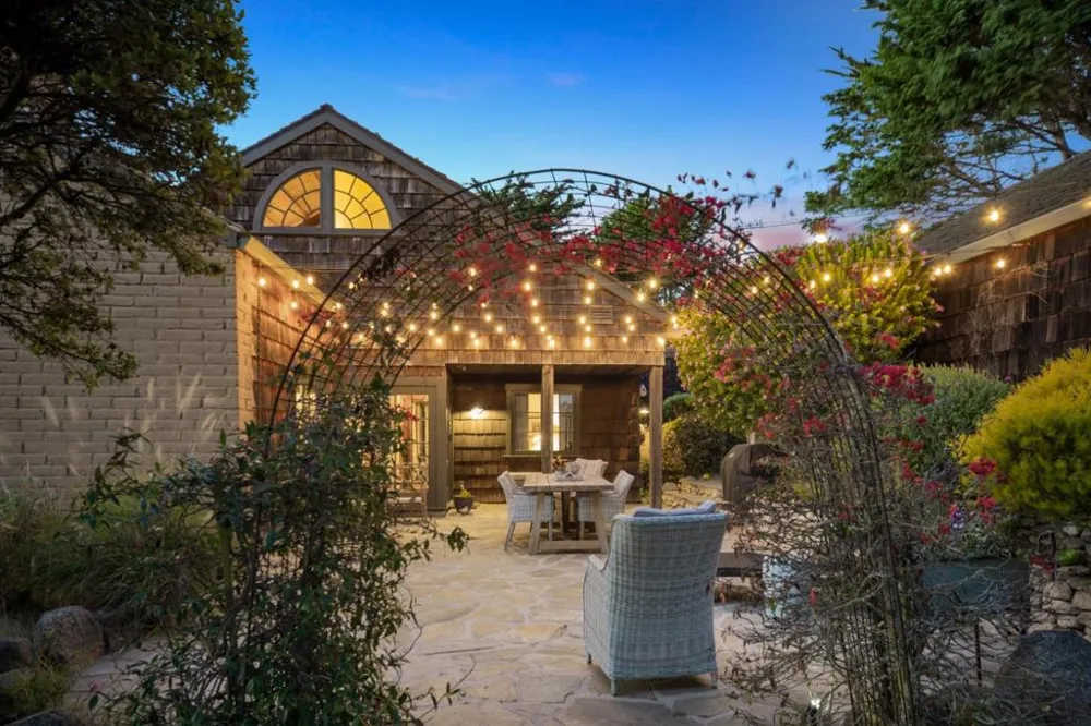 32680 Coast Ridge Drive Carmel, CA 93923