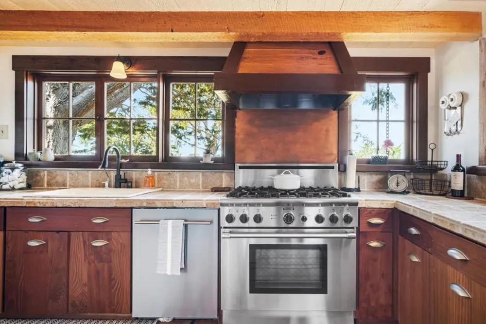 32680 Coast Ridge Drive Carmel, CA 93923
