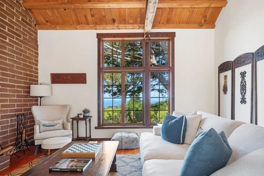 32680 Coast Ridge Drive Carmel, CA 93923