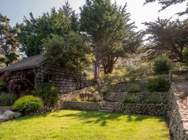 32680 Coast Ridge Drive Carmel, CA 93923