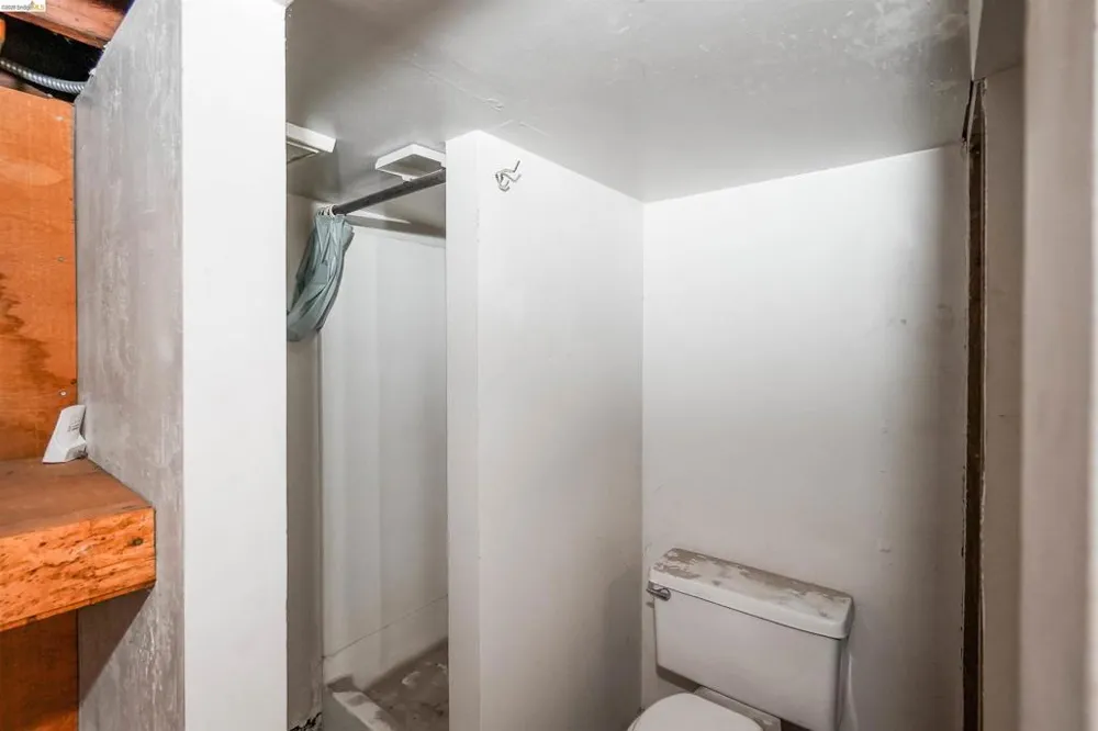 4751 Fair Ave Oakland, CA 94619