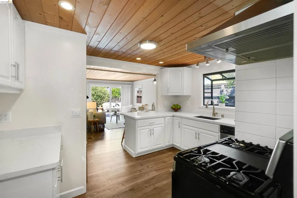 4751 Fair Ave Oakland, CA 94619