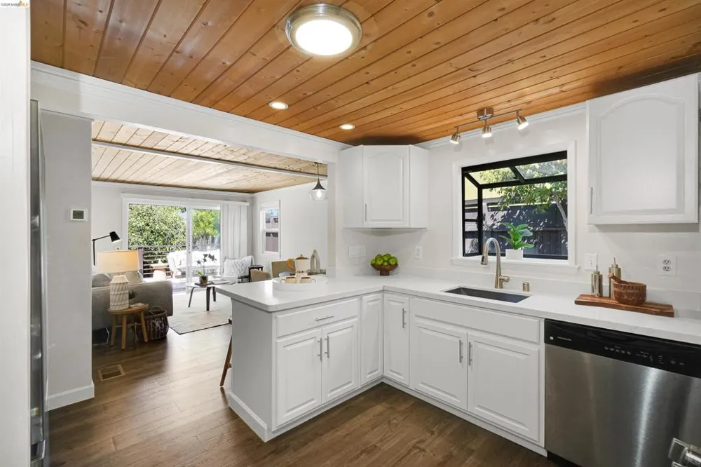 4751 Fair Ave Oakland, CA 94619