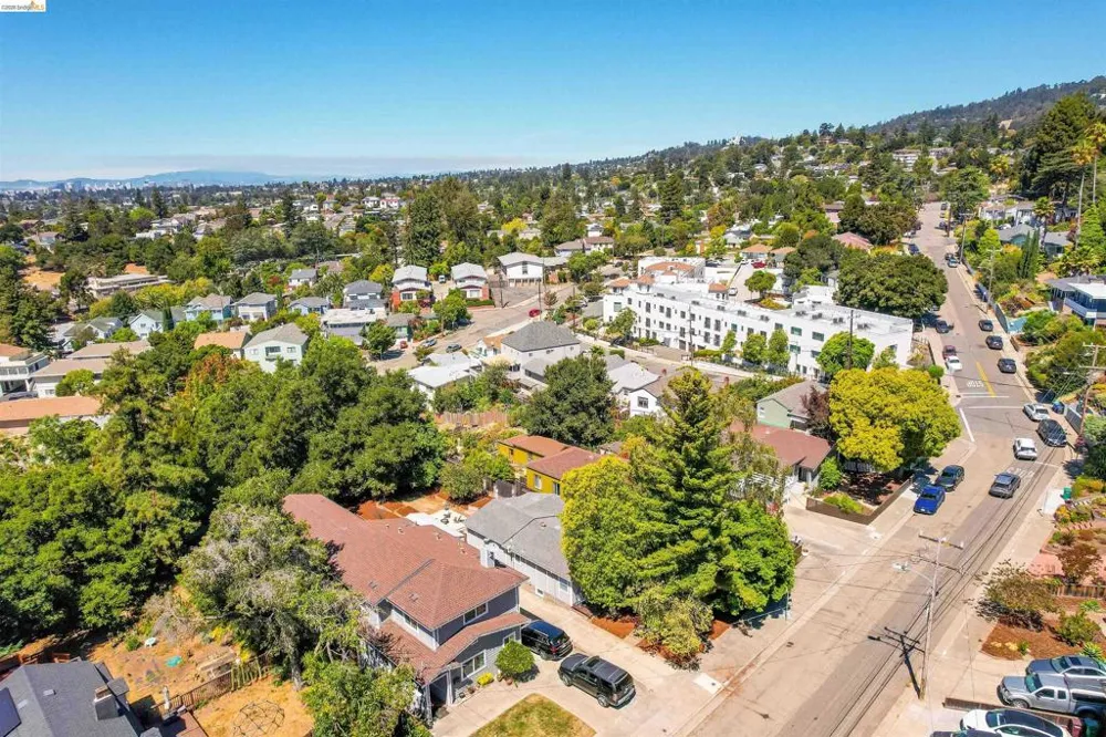 4751 Fair Ave Oakland, CA 94619