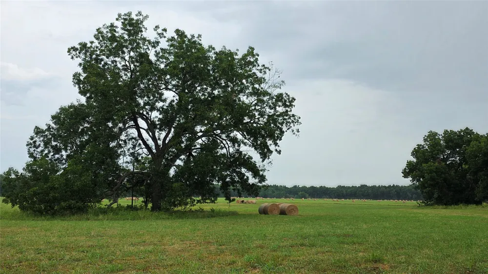 9283 E 470 ROAD Claremore, OK 74017