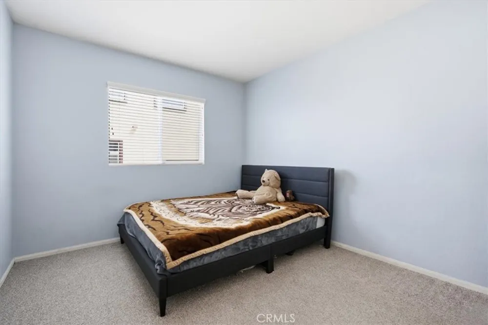 15727 Akron Victorville, CA 92394