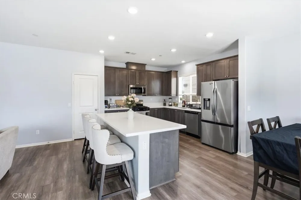 15727 Akron Victorville, CA 92394