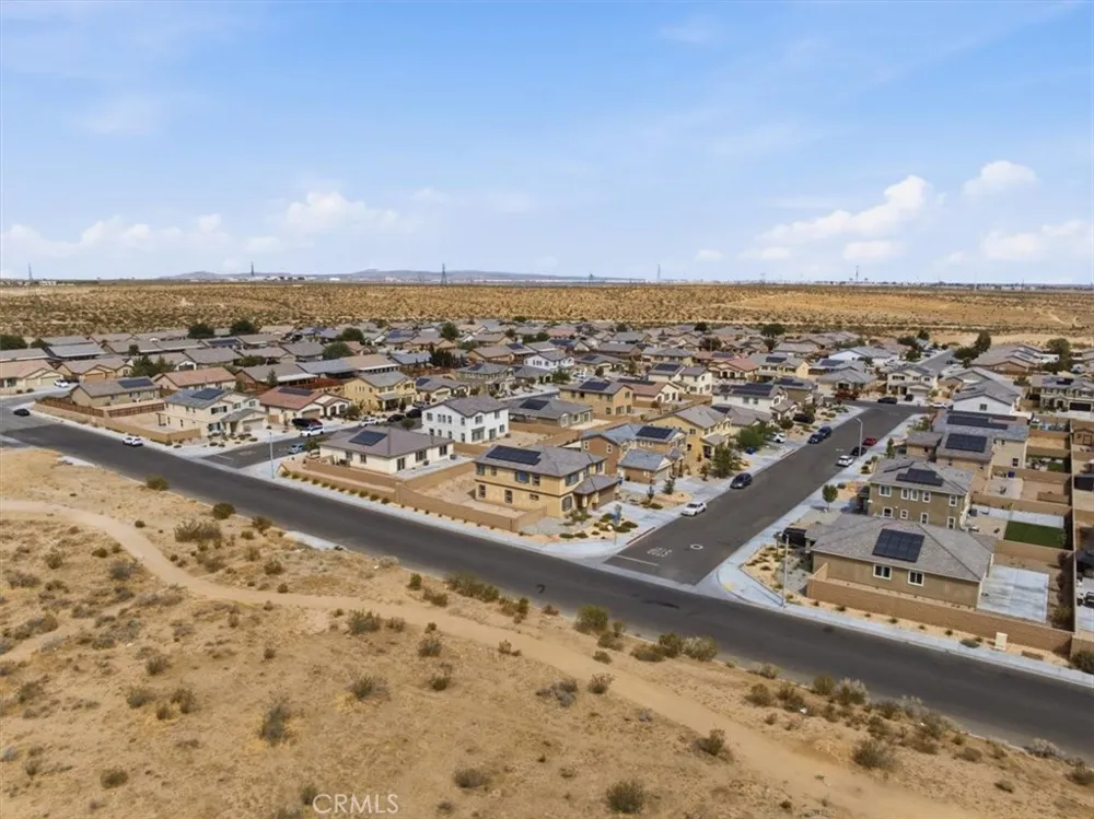 15727 Akron Victorville, CA 92394